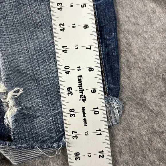 Ariya Jeans Women's Cuffed Shorts 9/10 Cut Off Distressed Embroidered Pockets - Picture 6 of 7